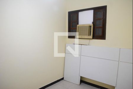 Quarto 2 com banheiro de casa para alugar com 3 quartos, 40m² em Stella Maris, Salvador