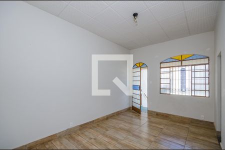 Sala de casa para alugar com 3 quartos, 150m² em Caiçara-adelaide, Belo Horizonte