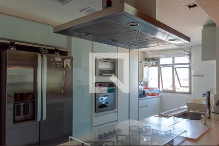 Apartamento à venda com 100m², 2 quartos e 2 vagas Apartamento à venda com 100m², 2 quartos e 2 vagasCozinha e Área de Serviço