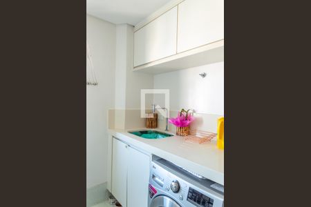 Apartamento à venda com 100m², 2 quartos e 2 vagas Apartamento à venda com 100m², 2 quartos e 2 vagasÁrea de Serviço