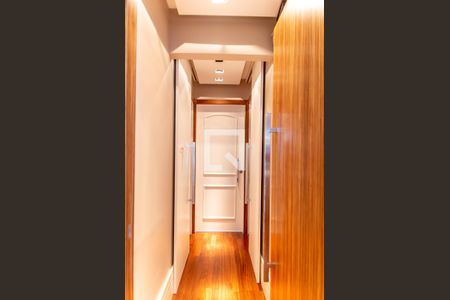 Apartamento à venda com 100m², 2 quartos e 2 vagas Apartamento à venda com 100m², 2 quartos e 2 vagasCorredor