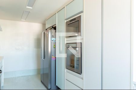 Apartamento à venda com 100m², 2 quartos e 2 vagas Apartamento à venda com 100m², 2 quartos e 2 vagasCozinha