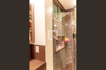 Apartamento à venda com 100m², 2 quartos e 2 vagas Apartamento à venda com 100m², 2 quartos e 2 vagasBanheiro