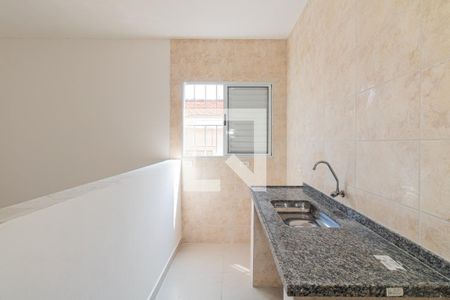 Sala e Cozinha de casa de condomínio para alugar com 2 quartos, 60m² em Vila Leonor, São Paulo