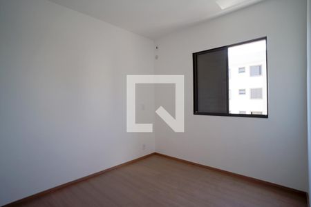 Quarto 2 de apartamento para alugar com 2 quartos, 50m² em Centro, Votorantim