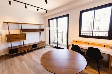 Sala Quarto de kitnet/studio para alugar com 1 quarto, 28m² em Perdizes, São Paulo