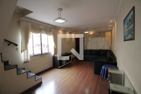Sala de casa à venda com 4 quartos, 240m² em Vila Nhocuné, São Paulo