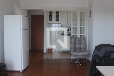 Sala de apartamento à venda com 3 quartos, 75m² em Jardim Ester, São Paulo