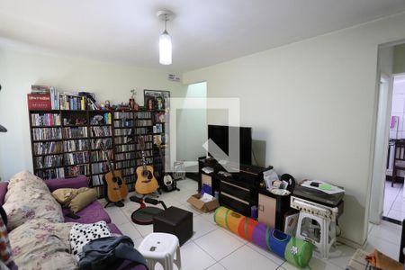 Sala de casa de condomínio à venda com 2 quartos, 56m² em Vila Granada, São Paulo