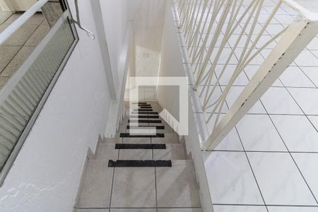 Escada de casa para alugar com 1 quarto, 80m² em Jardim Vergueiro, São Paulo