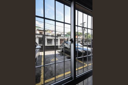 Vista de apartamento à venda com 3 quartos, 82m² em Parque Pinheiros, Taboão da Serra