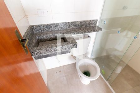 Banheiro de apartamento para alugar com 1 quarto, 30m² em Jardim Helena, São Paulo