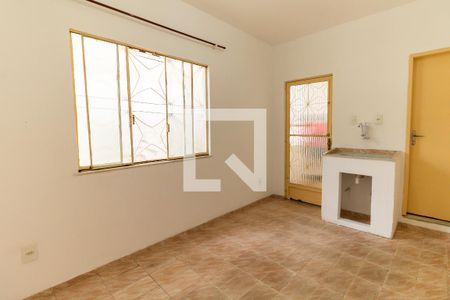 Sala / Cozinha de kitnet/studio para alugar com 1 quarto, 27m² em Cachambi, Rio de Janeiro