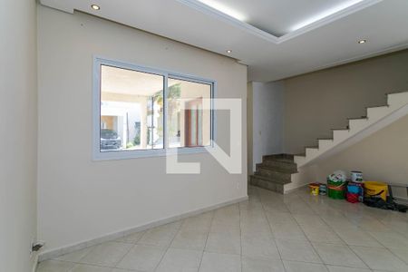 Sala de Estar de casa de condomínio para alugar com 3 quartos, 120m² em Vila Oliveira, Mogi das Cruzes