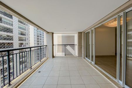 Varanda  de apartamento à venda com 4 quartos, 155m² em Belenzinho, São Paulo