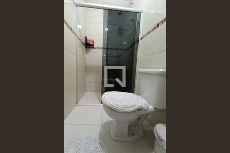 Casa à venda com 240m², 3 quartos e 2 vagas Casa à venda com 240m², 3 quartos e 2 vagasBanheiro 1 - Social