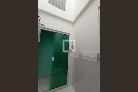 Casa à venda com 240m², 3 quartos e 2 vagas Casa à venda com 240m², 3 quartos e 2 vagasÁrea de Serviço