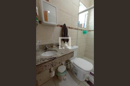 Casa à venda com 240m², 3 quartos e 2 vagas Casa à venda com 240m², 3 quartos e 2 vagasBanheiro da Suíte