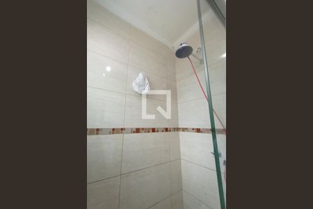 Casa à venda com 240m², 3 quartos e 2 vagas Casa à venda com 240m², 3 quartos e 2 vagasBanheiro da Suíte