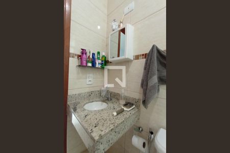 Casa à venda com 240m², 3 quartos e 2 vagas Casa à venda com 240m², 3 quartos e 2 vagasBanheiro da Suíte