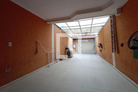 Casa à venda com 240m², 3 quartos e 2 vagas Casa à venda com 240m², 3 quartos e 2 vagasGaragem