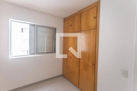 Quarto 1 de apartamento à venda com 2 quartos, 66m² em Vila Firmiano Pinto, São Paulo