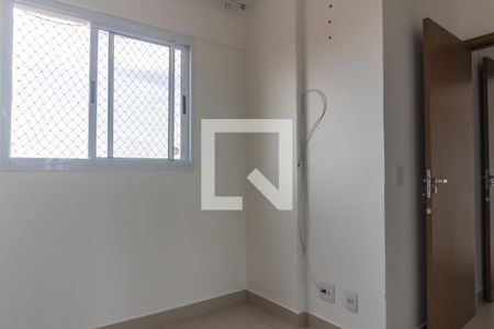 Quarto 2 de apartamento para alugar com 2 quartos, 45m² em Samambaia Sul (samambaia), Brasília