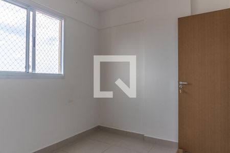 Quarto 1 de apartamento para alugar com 2 quartos, 45m² em Samambaia Sul (samambaia), Brasília