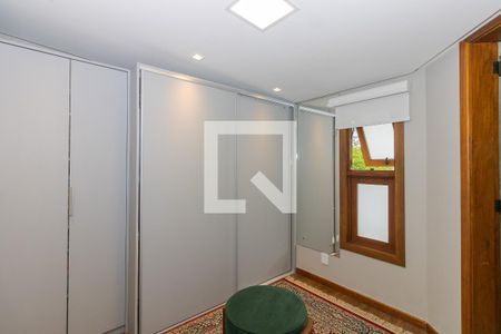 Quarto Suíte - Closet de casa de condomínio à venda com 5 quartos, 320m² em Boa Vista, Porto Alegre