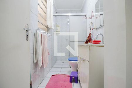 Casa à venda com 780m², 4 quartos e 5 vagas Casa à venda com 780m², 4 quartos e 5 vagasBanheiro Closet Corredor