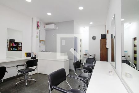 Casa à venda com 780m², 4 quartos e 5 vagas Casa à venda com 780m², 4 quartos e 5 vagasEdícula lateral