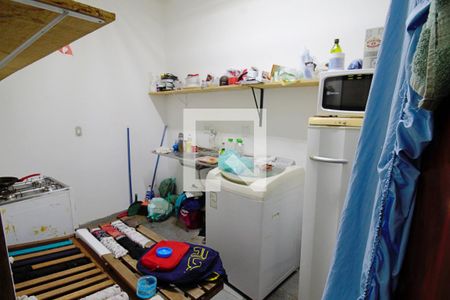 Casa à venda com 780m², 4 quartos e 5 vagas Casa à venda com 780m², 4 quartos e 5 vagasEdícula lateral