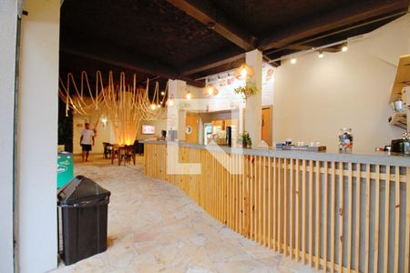 Casa à venda com 780m², 4 quartos e 5 vagas Casa à venda com 780m², 4 quartos e 5 vagasEdícula lateral