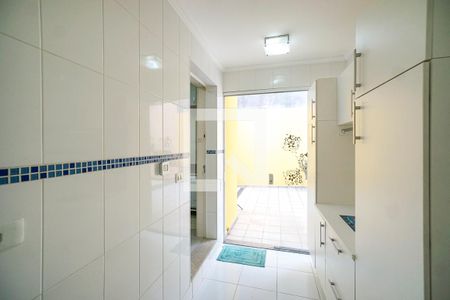 Casa à venda com 150m², 3 quartos e 6 vagas Casa à venda com 150m², 3 quartos e 6 vagasÁrea de serviço