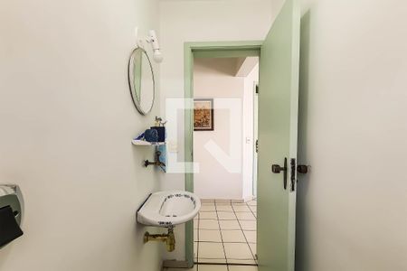 Lavabo de apartamento para alugar com 3 quartos, 260m² em Enseada, Guarujá