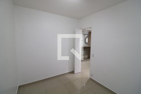 Quarto de apartamento para alugar com 2 quartos, 49m² em Jardim Santa Terezinha, São Paulo