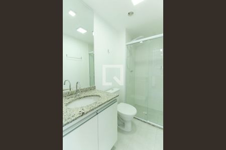 Banheiro de casa de condomínio para alugar com 1 quarto, 36m² em Brás, São Paulo