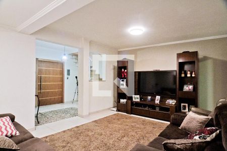 Sala de TV de casa à venda com 3 quartos, 210m² em Vila Comercial, São Paulo