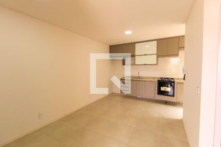 Sala de apartamento para alugar com 2 quartos, 42m² em Vila Bertioga, São Paulo