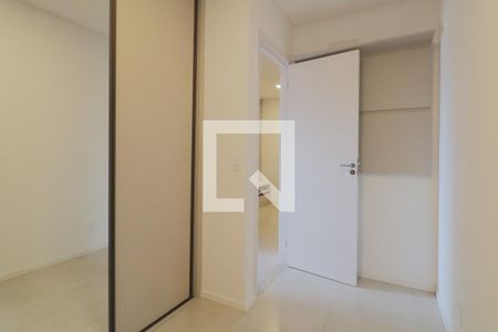 Quarto 1 de apartamento para alugar com 2 quartos, 42m² em Vila Bertioga, São Paulo