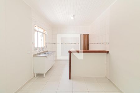 Sala e Cozinha de casa de condomínio para alugar com 1 quarto, 45m² em Vila Mazzei, São Paulo