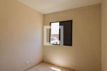 Quarto 2 de apartamento para alugar com 2 quartos, 42m² em Parque Industrial Lagoinha, Ribeirão Preto