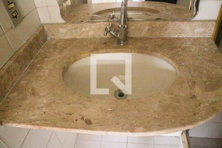 Banheiro de apartamento à venda com 2 quartos, 55m² em Socorro, São Paulo