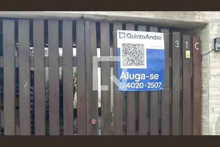 Fachada de casa à venda com 2 quartos, 130m² em Curicica, Rio de Janeiro