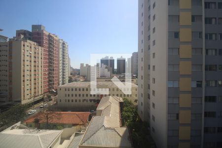 Vista da Sala de apartamento para alugar com 1 quarto, 64m² em Bosque, Campinas