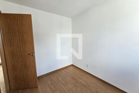 Quarto 2 de apartamento para alugar com 2 quartos, 47m² em Parque Santa Rosa, Suzano