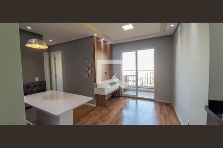 Sala de apartamento à venda com 2 quartos, 59m² em Continental, Osasco