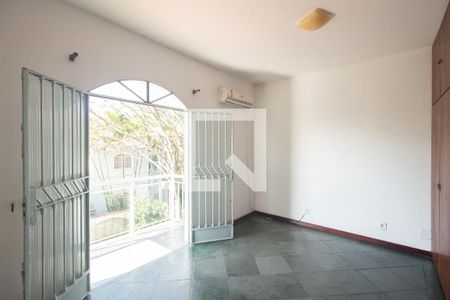 Suíte 1 de casa para alugar com 3 quartos, 360m² em Campo Grande, Rio de Janeiro