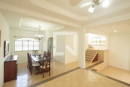 Sala de casa para alugar com 3 quartos, 360m² em Campo Grande, Rio de Janeiro