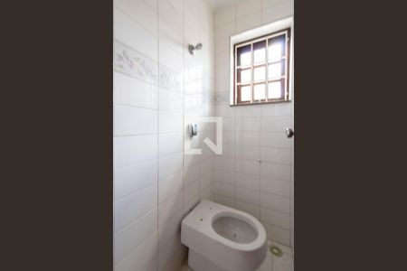 Lavabo de casa para alugar com 4 quartos, 250m² em Vila Barros, Guarulhos